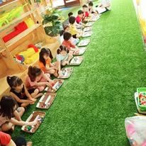 Giờ ăn của các bé