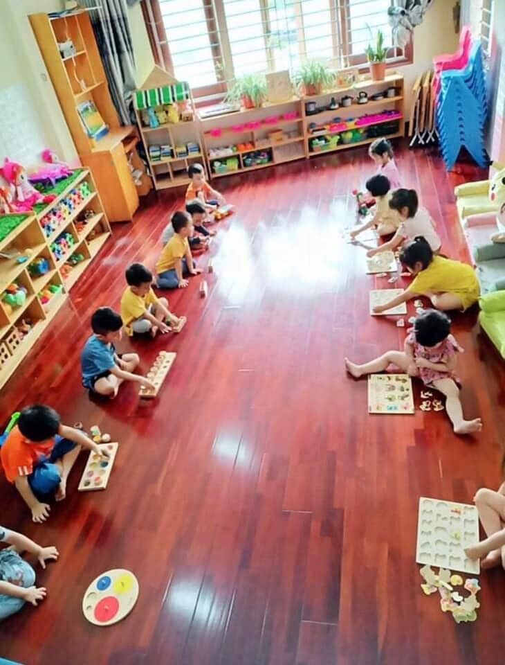 Góc học liệu Montessori